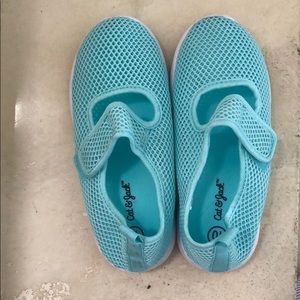 Cat and Jack size 10 kids shoes